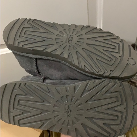 Bailey button triplet 1873 grey size 7 - Picture 2 of 6